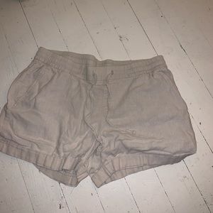 Old navy cream stretchy shorts